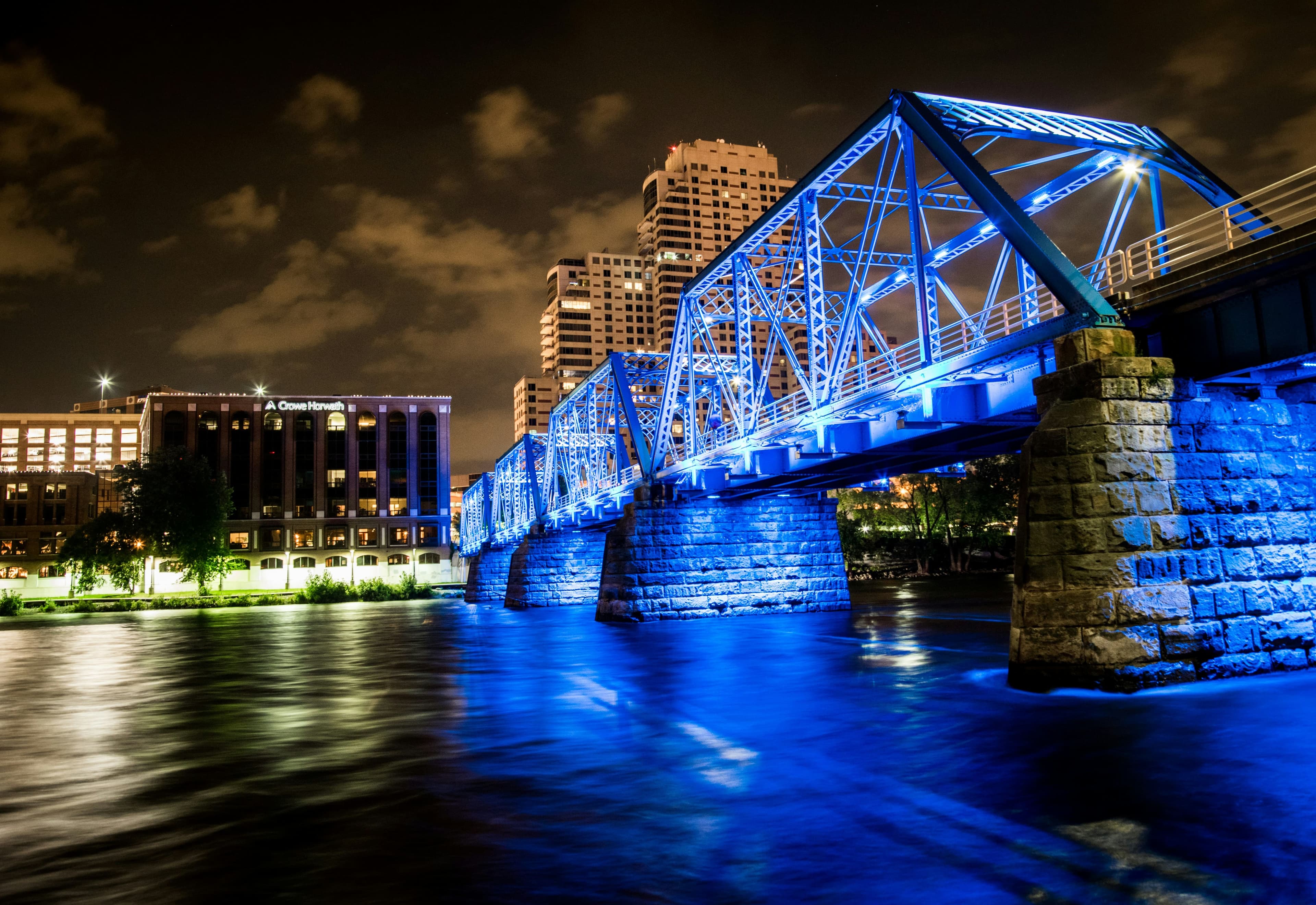 Grand Rapids to St. Louis Car Shipping